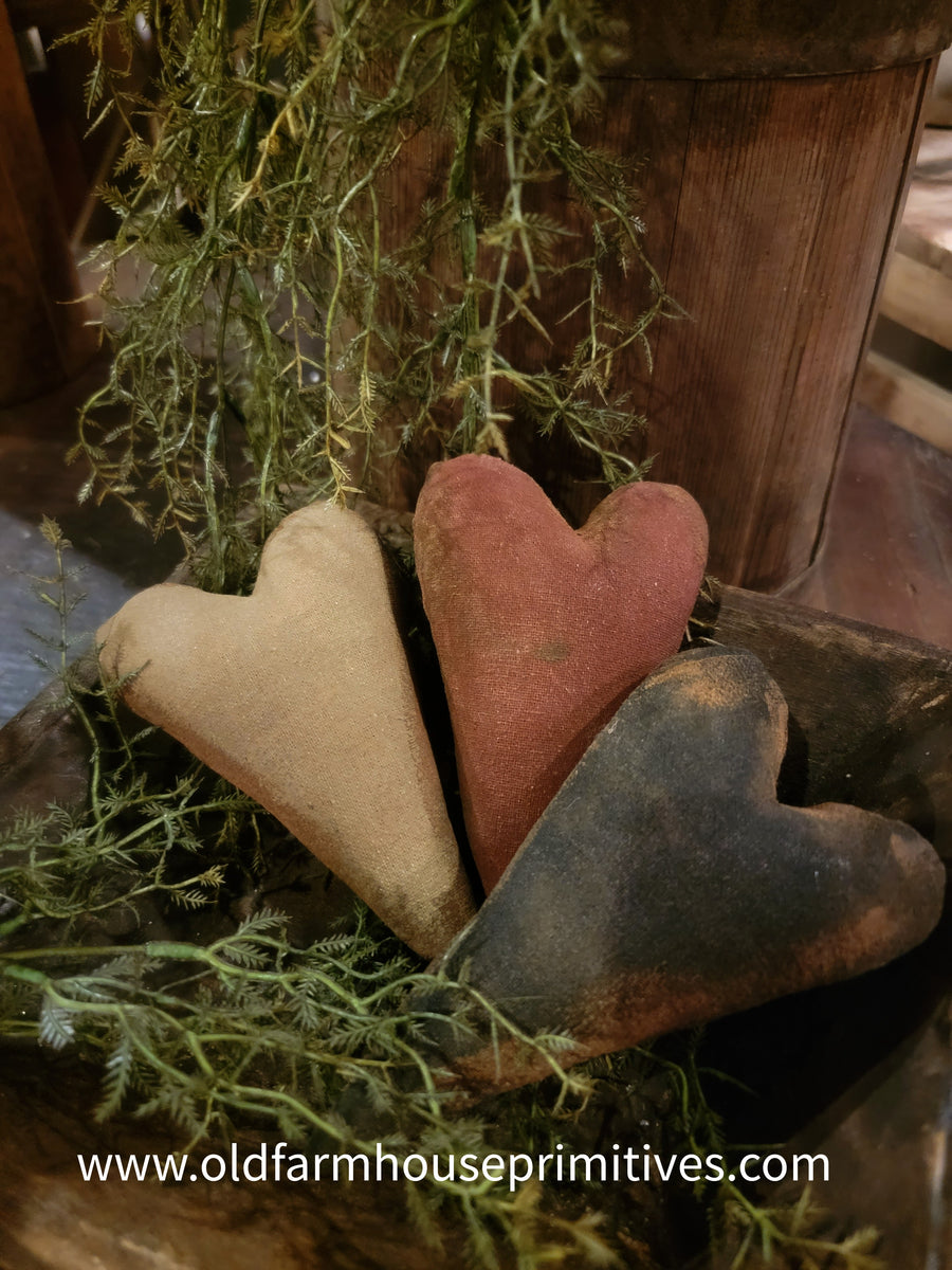 DAWHRT Primitive Heart Ornament ♥️ – Old Farmhouse Primitives