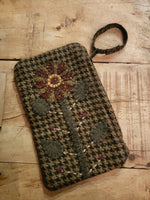 #HSD212894 "Jasmine Ranch" Folkart Wool Pouch