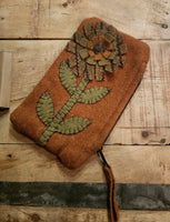 #HSD213747 "CHELSEA APRICOT" Folkart Wool Pouch