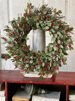 XND2006  22In Holly Wreath w/ Berries