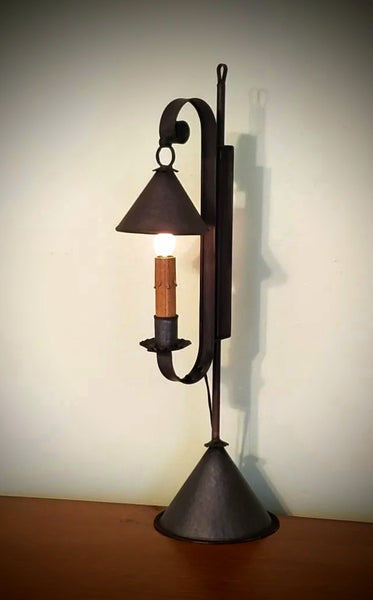 #CH105S Colonial "Bell" Lamp With Reflector