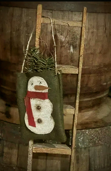 #DAW-BAG  Primitive Hanging Snowman Bag