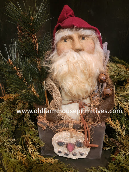 #HSRHG  Handmade Santa In Box Holding Greens